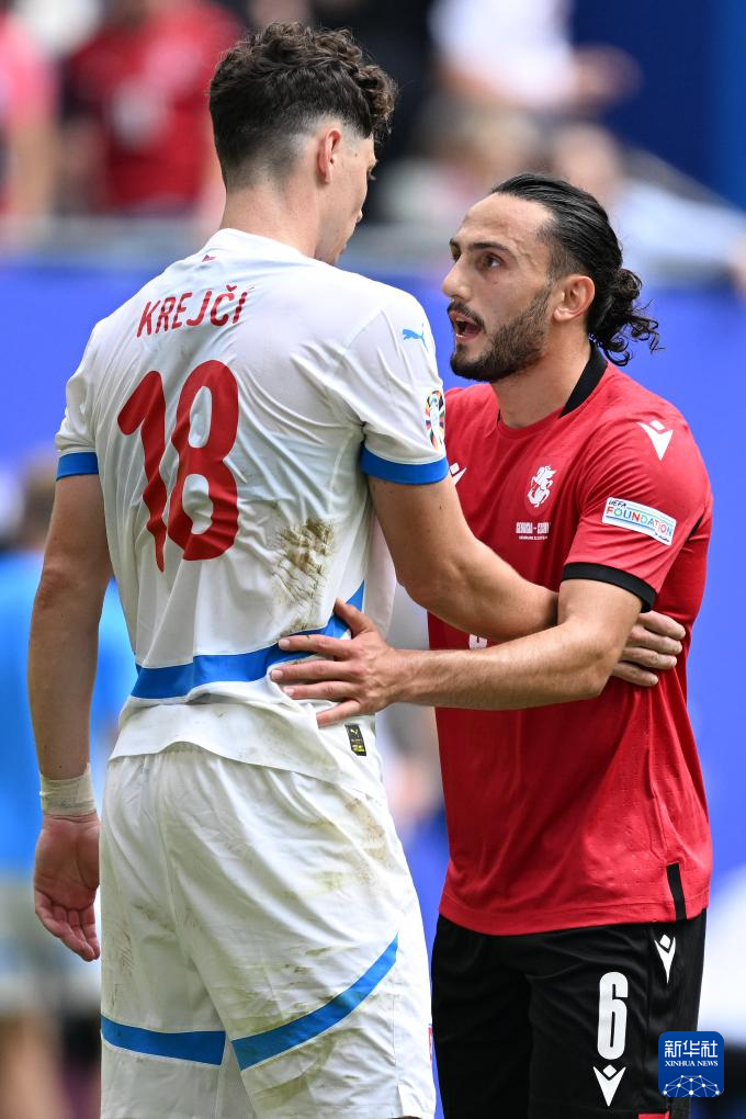 格鲁吉亚队在比赛中取得胜利,锁定晋级名额 格鲁吉亚队在比赛中取得胜利,锁定晋级名额