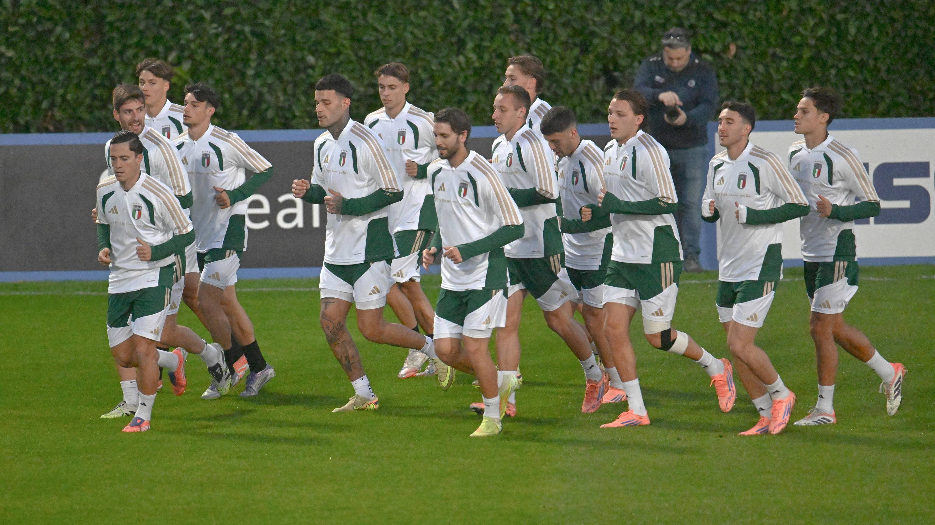 意大利足球队准备备战