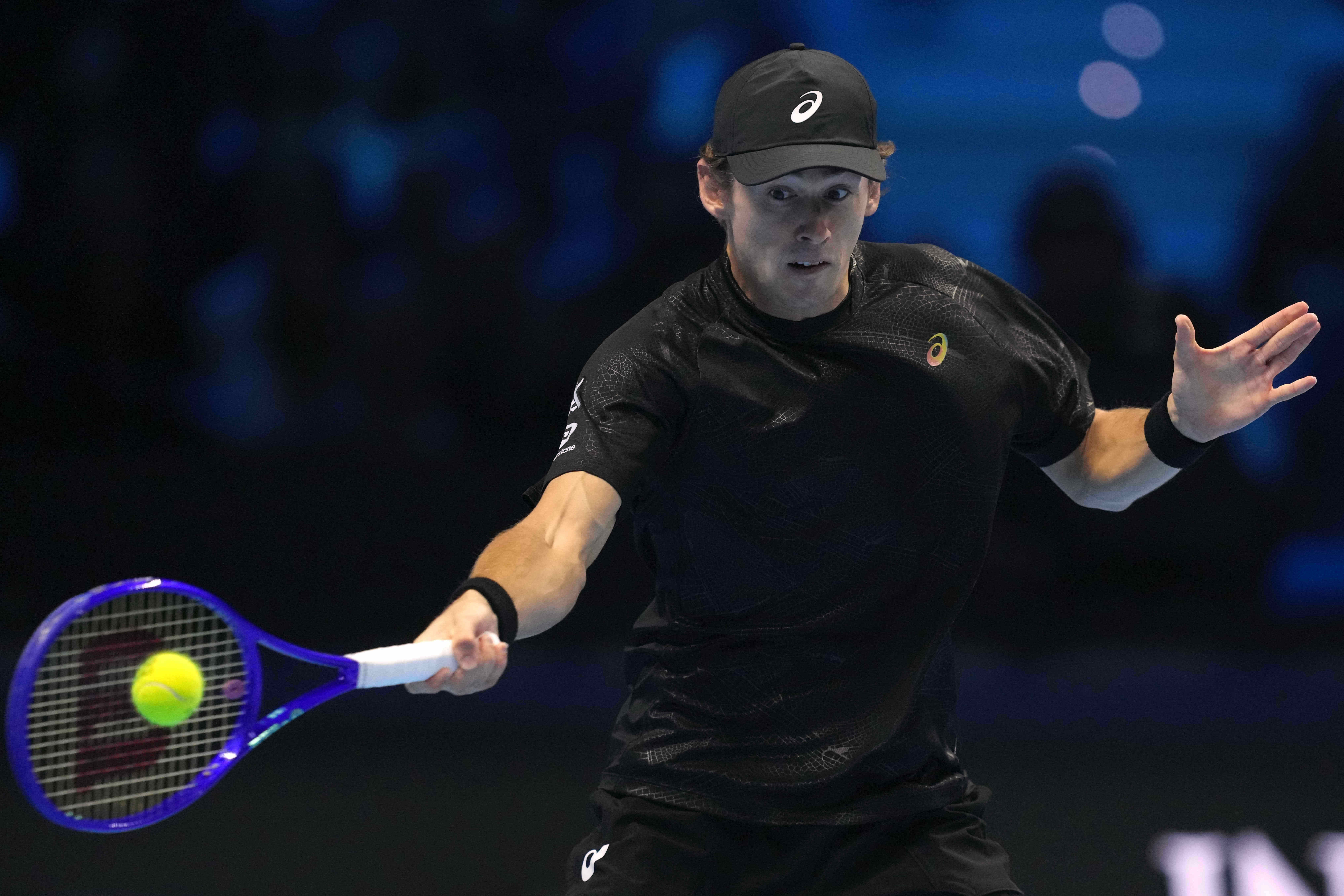 ATP总决赛力克蒙特卡洛大师赛，阿尔卡拉斯高光表现的简单介绍