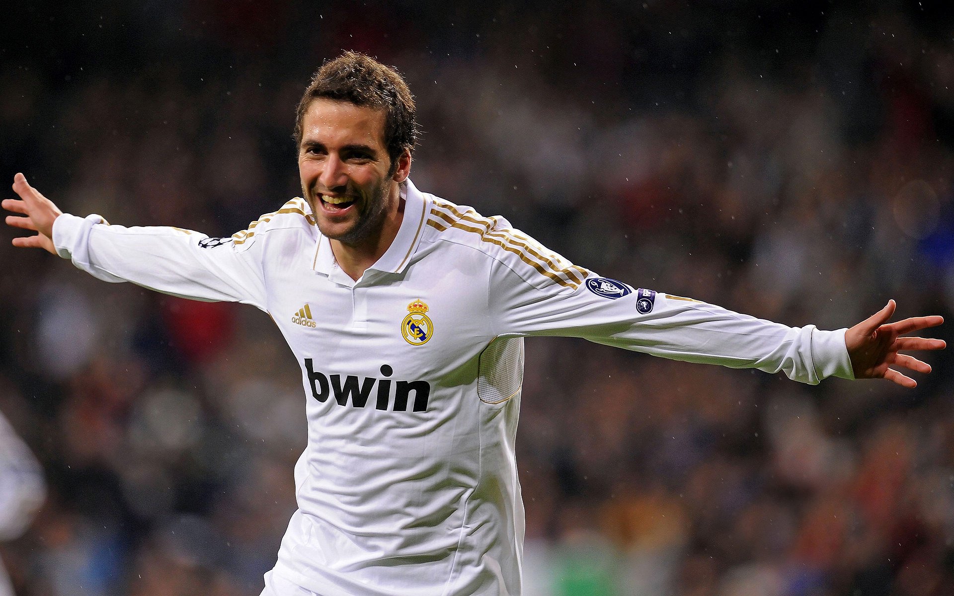 F1新赛季揭幕战焦点,赛道之外的委内瑞拉强势晋级荷兰